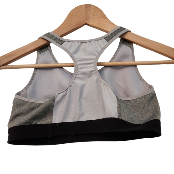 Nike Dri-fit gray black pull-on sports  bra - Picture 3 of 4
